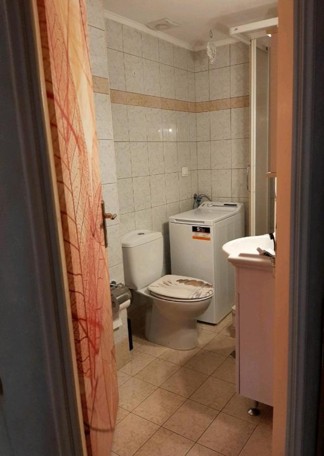 Safe & Cool Apartment Heraklion  Bagian luar foto