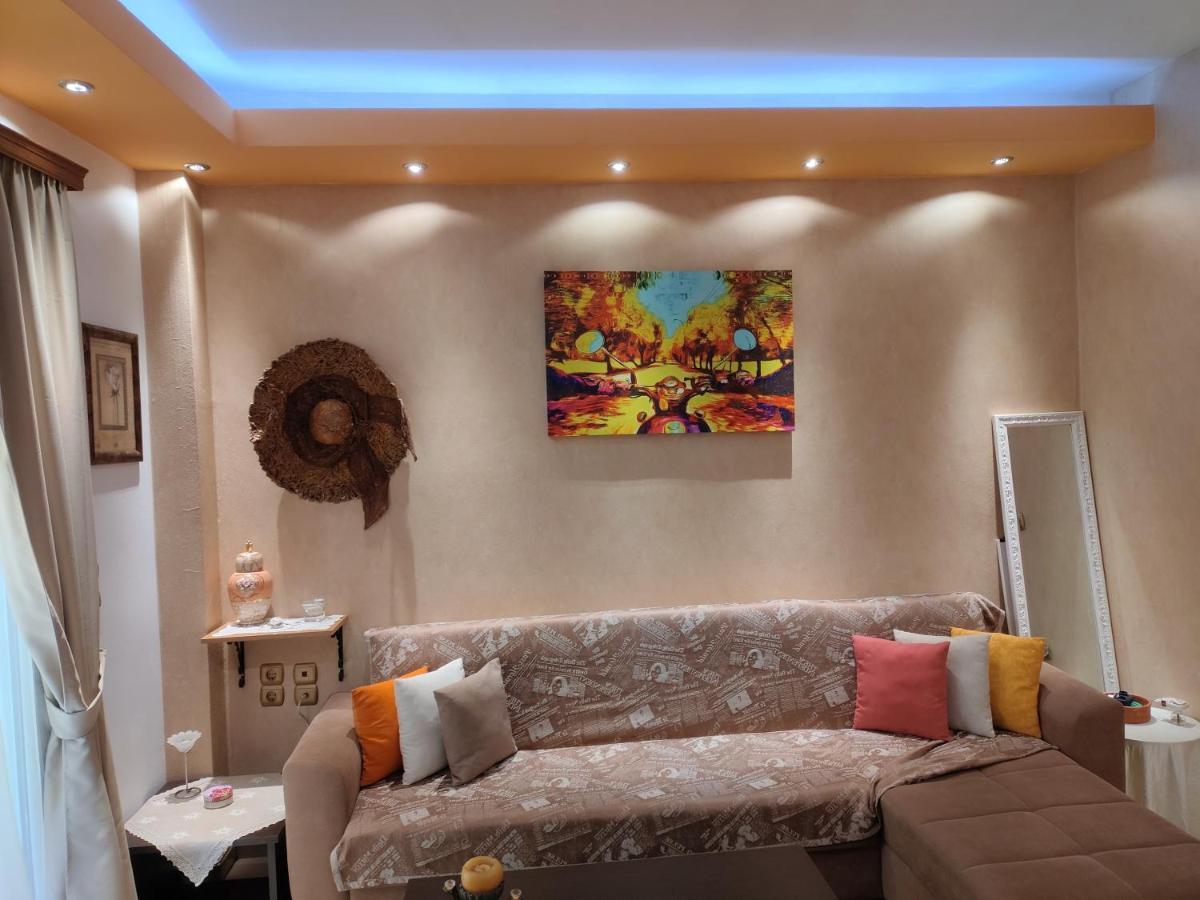 Safe & Cool Apartment Heraklion  Bagian luar foto