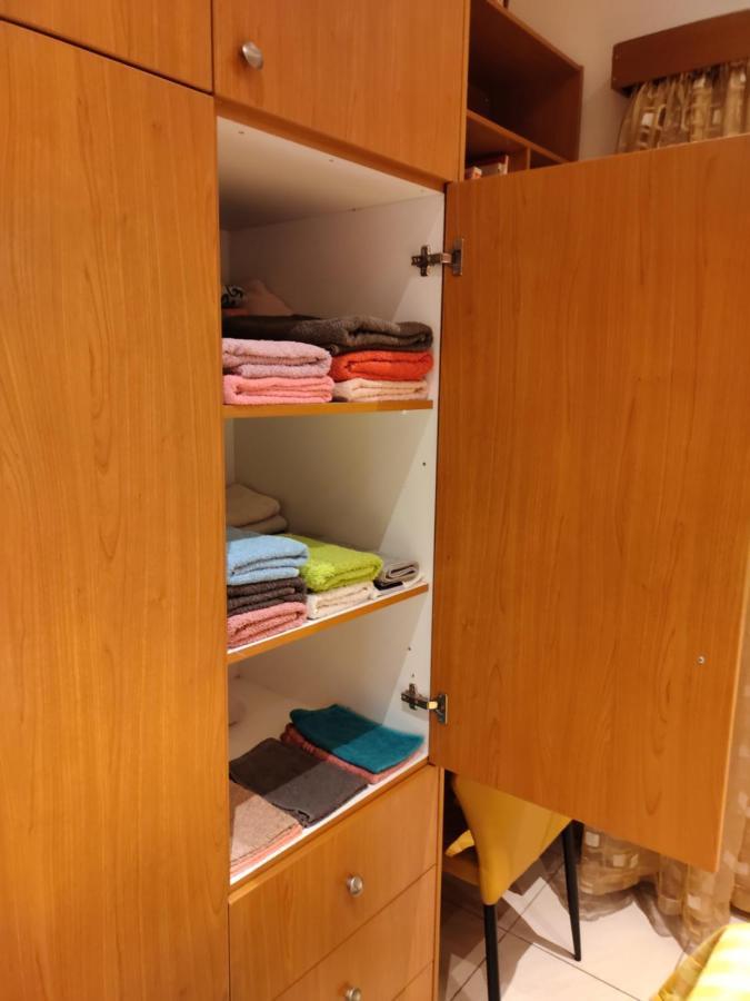 Safe & Cool Apartment Heraklion  Bagian luar foto