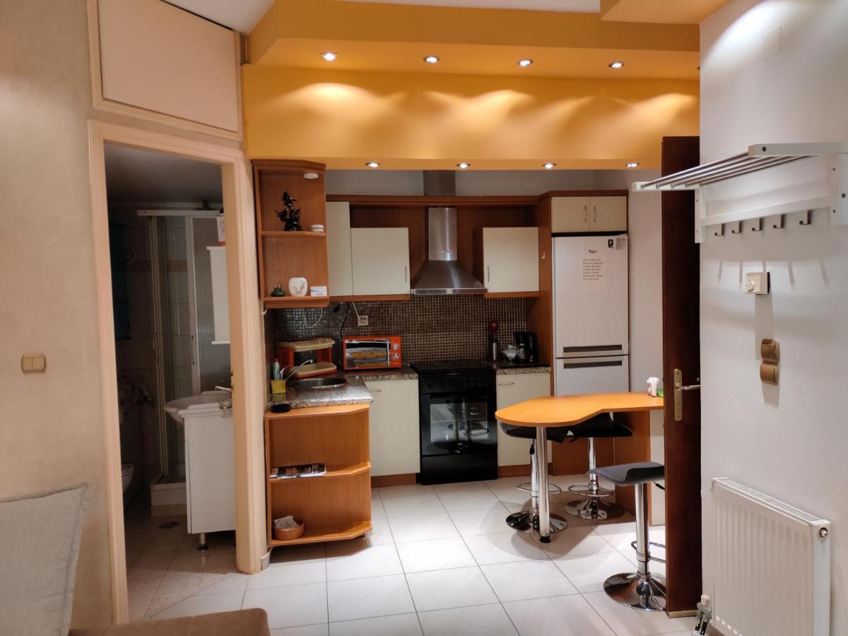 Safe & Cool Apartment Heraklion  Bagian luar foto
