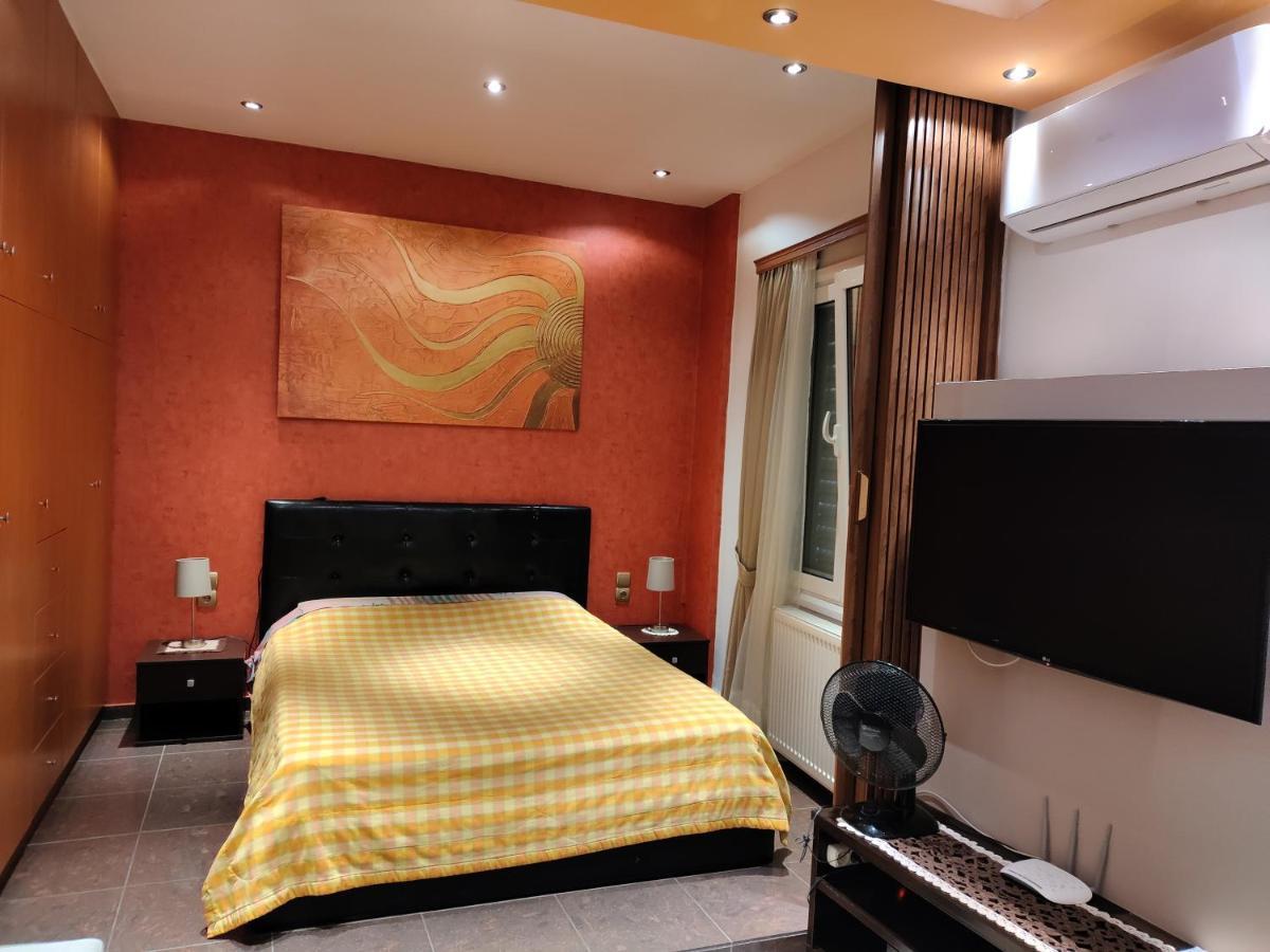 Safe & Cool Apartment Heraklion  Bagian luar foto