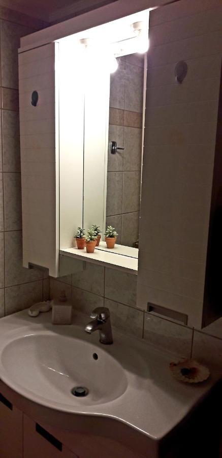 Safe & Cool Apartment Heraklion  Bagian luar foto